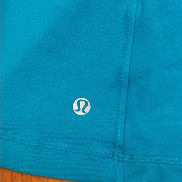 Lululemon “Dignity” halter. Teal! 6! EUC! - Picture 3 of 5